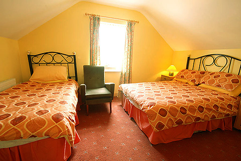 Lough Acoose House, Glencar. County Kerry | Family Bedroom