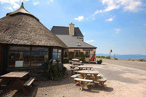 Cáitín's Pub & Accommodation, Kells. County Kerry | Outdoor Seating at Cáitín's