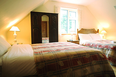 An Bruachan, Kenmare. County Kerry | Family Bedroom