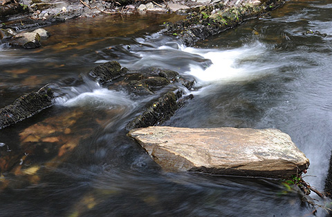 An Bruachan, Kenmare. County Kerry | Finnihy River behind An Bruachan