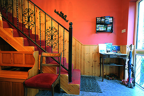 Watersedge, Kenmare. County Kerry | Entrance Hallway
