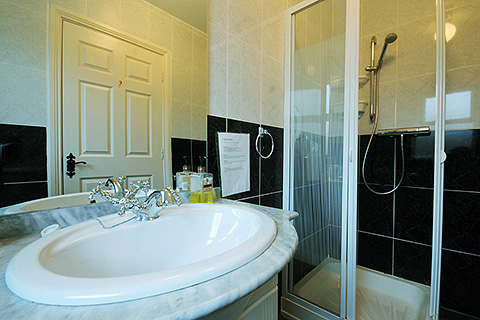 Watersedge, Kenmare. County Kerry | Ensuite