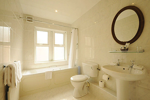 Fuchsia House, Killarney. County Kerry | Ensuite