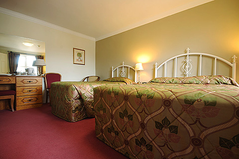 Kingfisher Lodge, Killarney. County Kerry | Family Bedroom