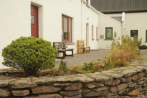 Dromid Hostel, Mastergeehy. County Kerry | Front Entrance to Hostel