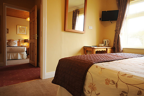 O'Grady's Townhouse, Waterville. County Kerry | Family inter-connecting Rooms